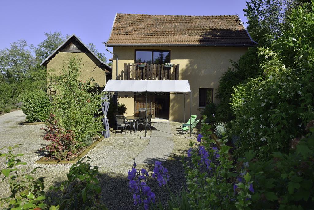 La Parenthese Bed & Breakfast Saint-Genix-sur-Guiers Exterior photo