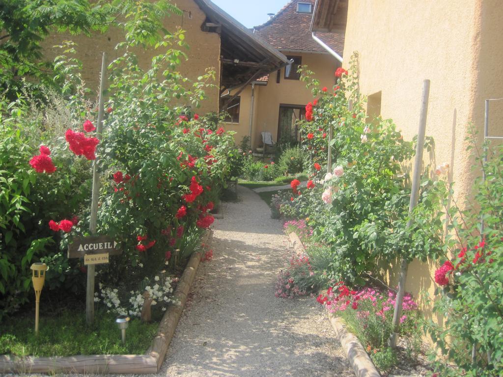 La Parenthese Bed & Breakfast Saint-Genix-sur-Guiers Exterior photo