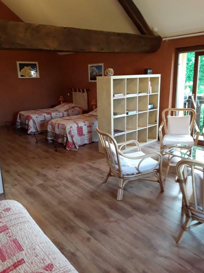 La Parenthese Bed & Breakfast Saint-Genix-sur-Guiers Exterior photo